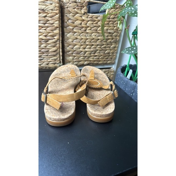 Ugg Ayden slingback medallion tan leather cork‎ casual T thong sandals size 9 - Picture 6 of 9